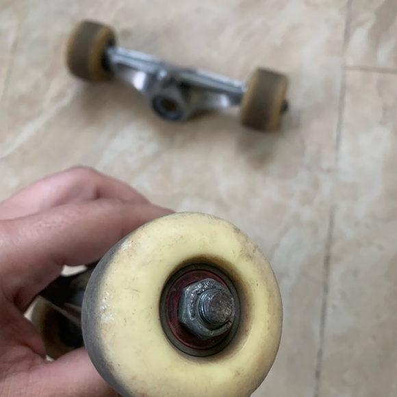 Venture Skate Board Trucks Wheels Bearings - Picture 6 of 6